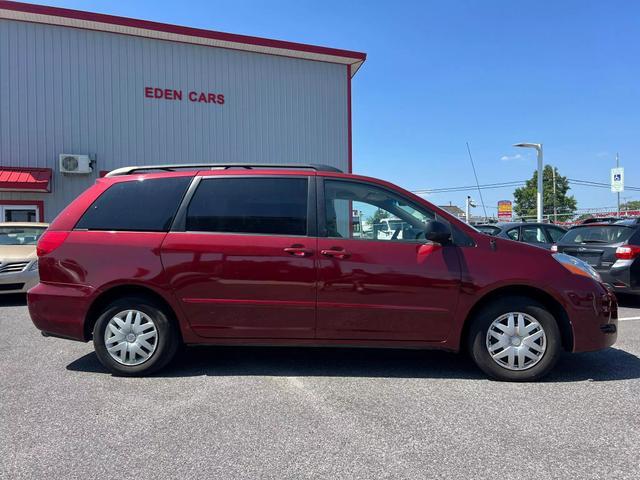 used 2006 Toyota Sienna car, priced at $8,995