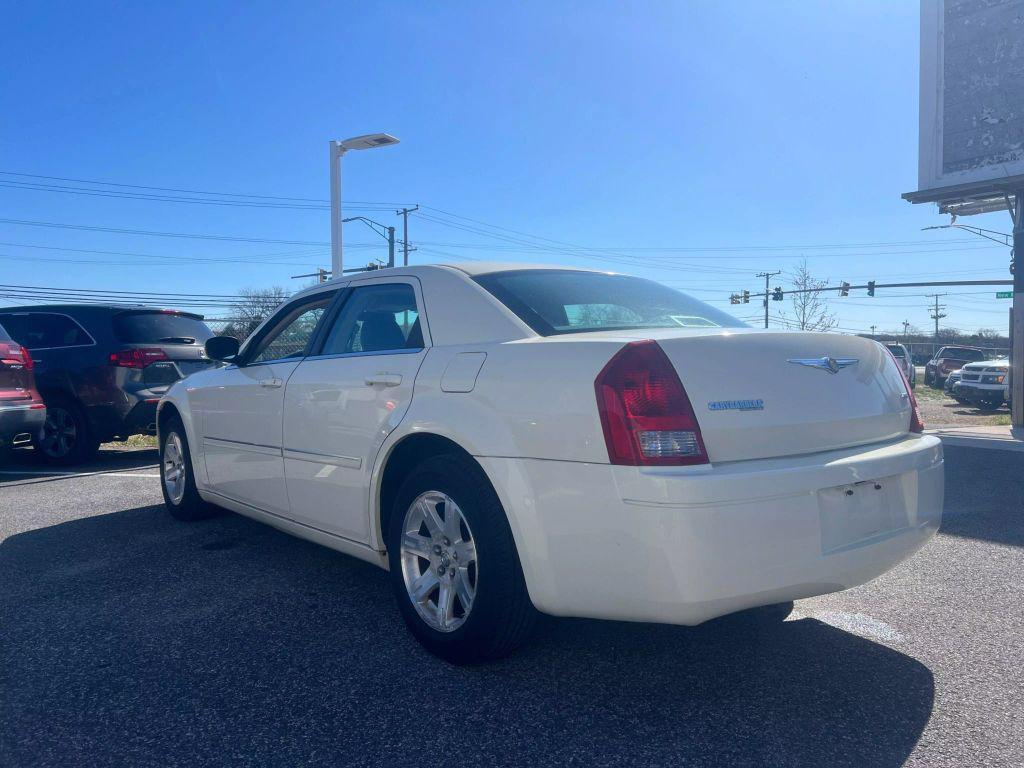 used 2007 Chrysler 300 car, priced at $8,495