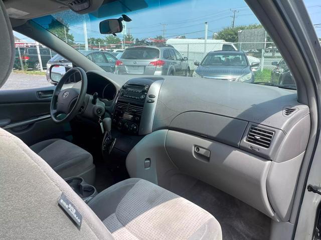 used 2006 Toyota Sienna car, priced at $9,995