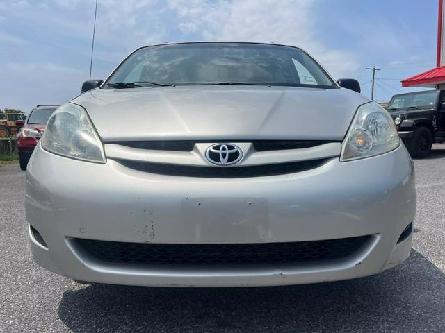 used 2006 Toyota Sienna car, priced at $9,995