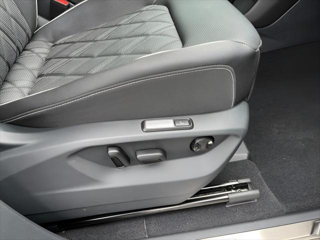 new 2025 Volkswagen Atlas car, priced at $50,345
