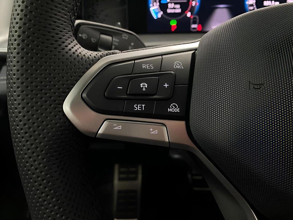 new 2025 Volkswagen Tiguan car, priced at $39,066