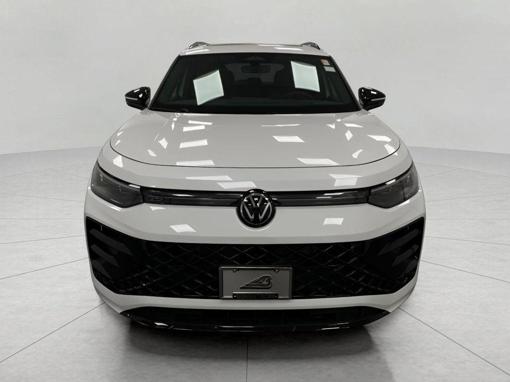 new 2025 Volkswagen Tiguan car, priced at $39,066
