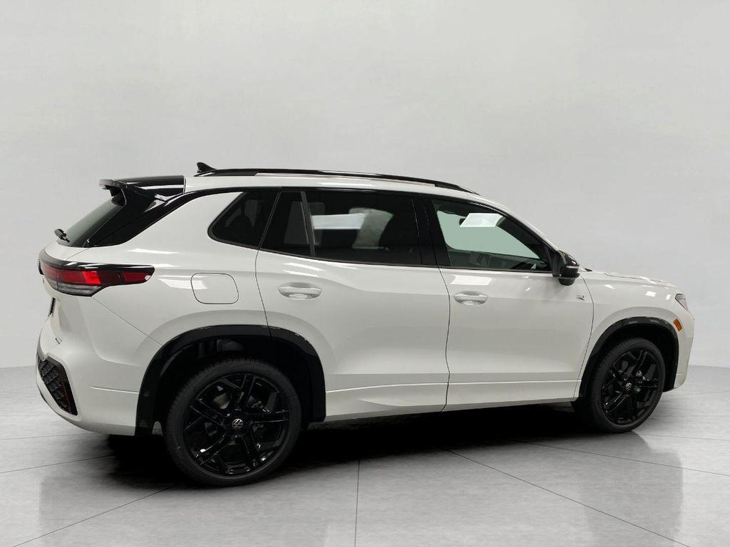 new 2025 Volkswagen Tiguan car, priced at $39,066