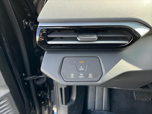 new 2025 Volkswagen ID.4 car, priced at $44,410