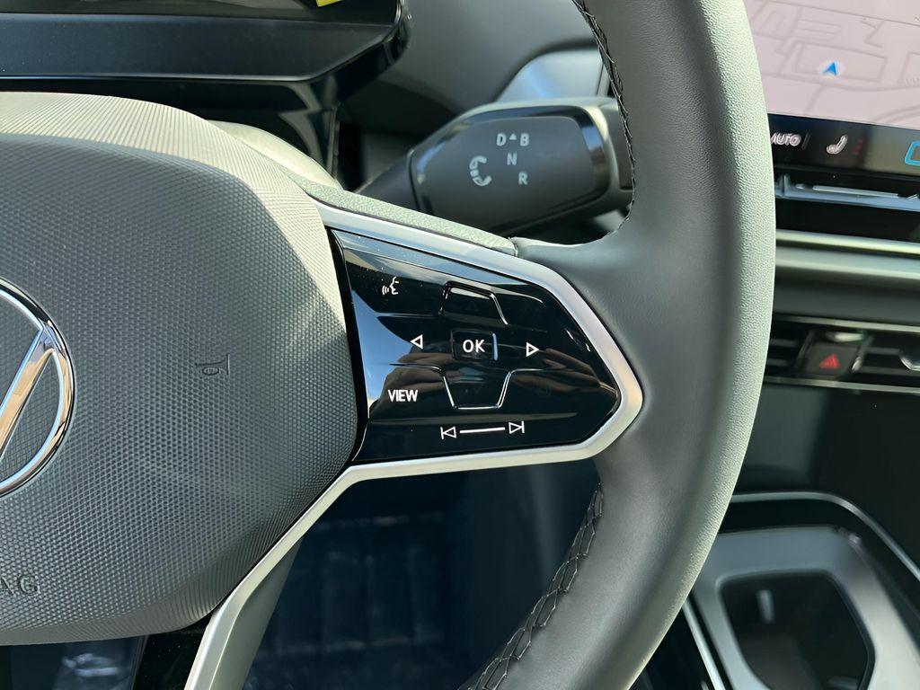 new 2025 Volkswagen ID.4 car, priced at $44,410