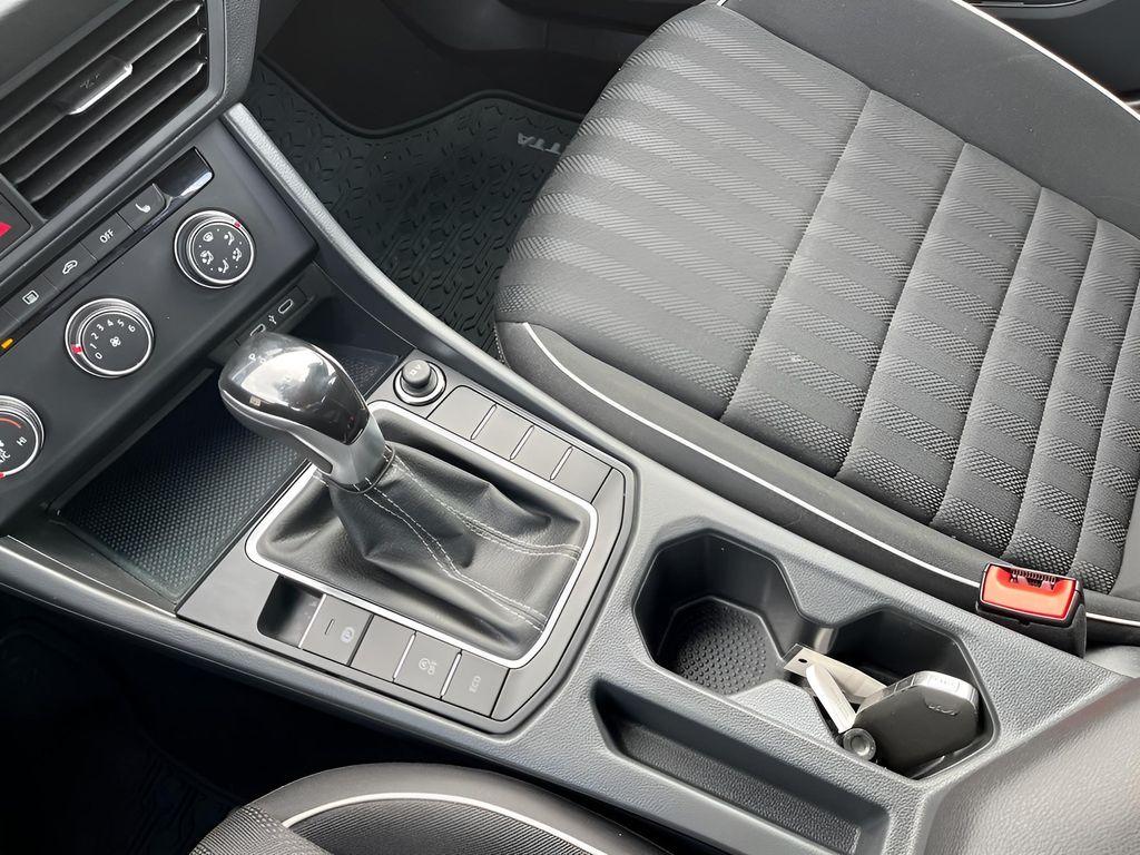 used 2024 Volkswagen Jetta car, priced at $20,485