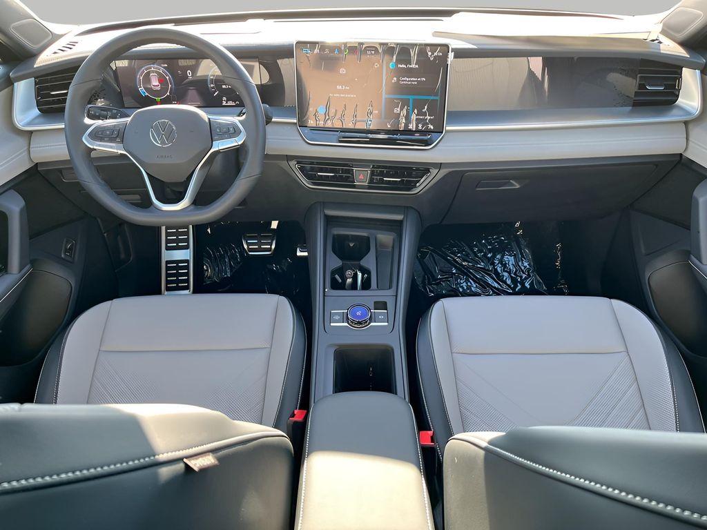 new 2025 Volkswagen Tiguan car, priced at $38,632