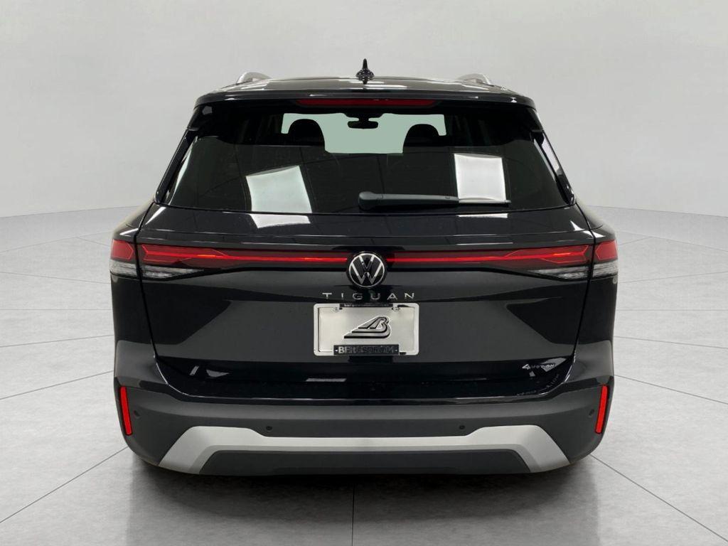 new 2025 Volkswagen Tiguan car, priced at $32,398