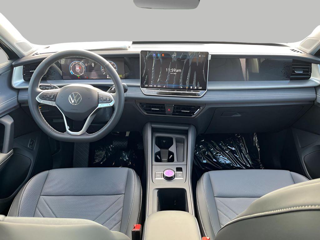 new 2025 Volkswagen Tiguan car, priced at $35,716