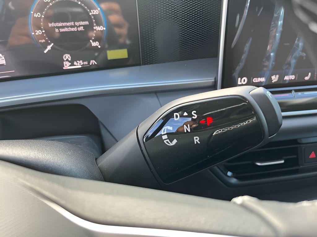 new 2025 Volkswagen Tiguan car, priced at $35,716