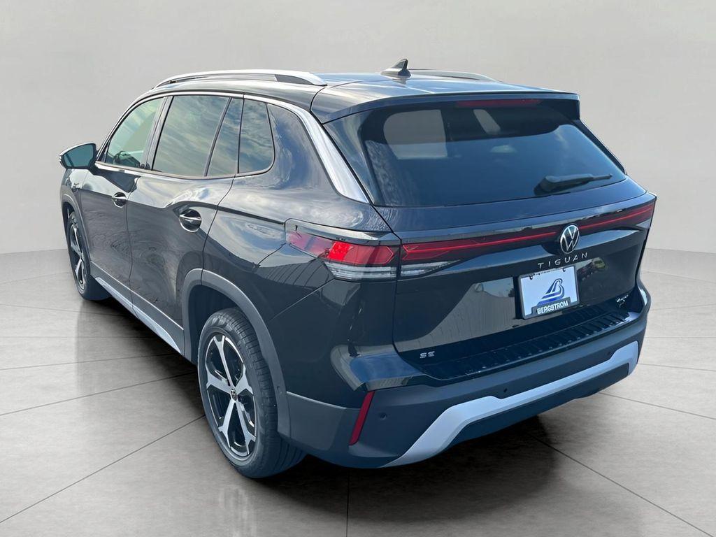 new 2025 Volkswagen Tiguan car, priced at $35,716