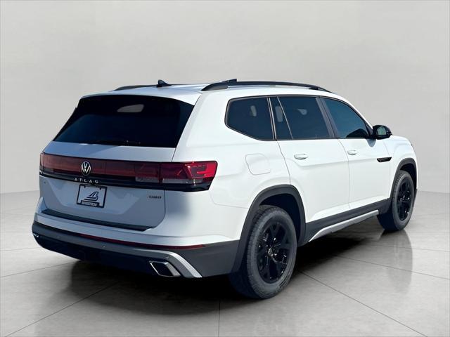 new 2025 Volkswagen Atlas car, priced at $44,003