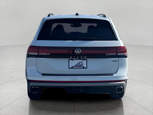 new 2025 Volkswagen Atlas car, priced at $44,003