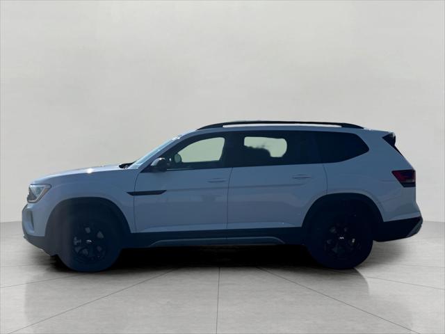 new 2025 Volkswagen Atlas car, priced at $44,003