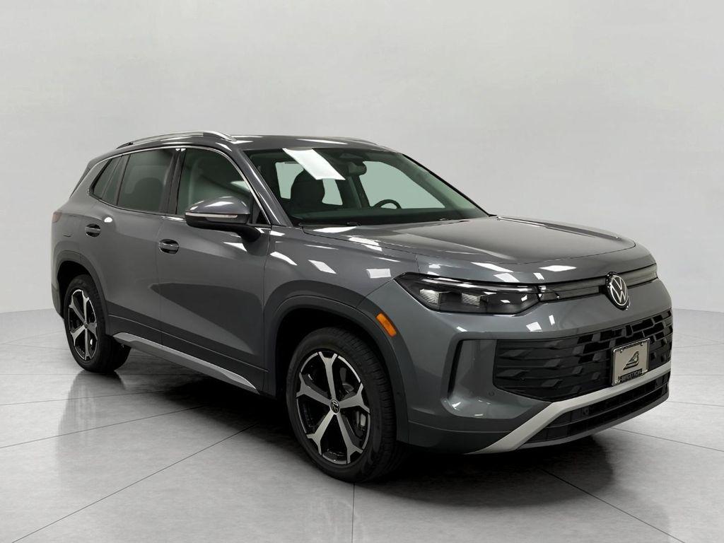 new 2025 Volkswagen Tiguan car, priced at $35,964