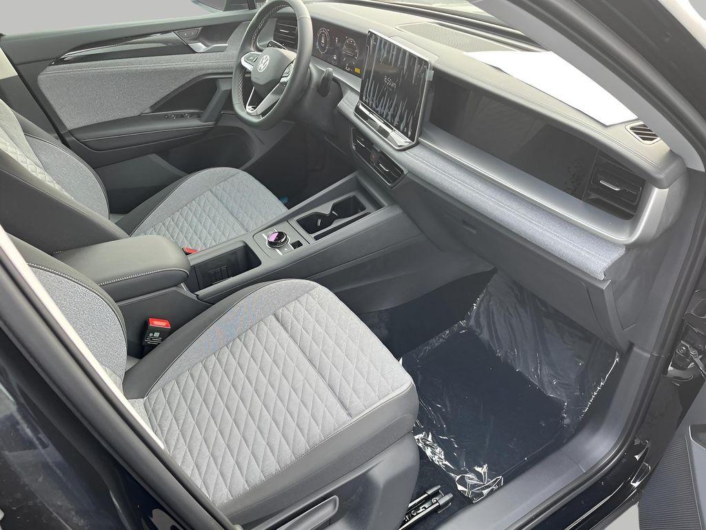 new 2025 Volkswagen Tiguan car, priced at $31,175