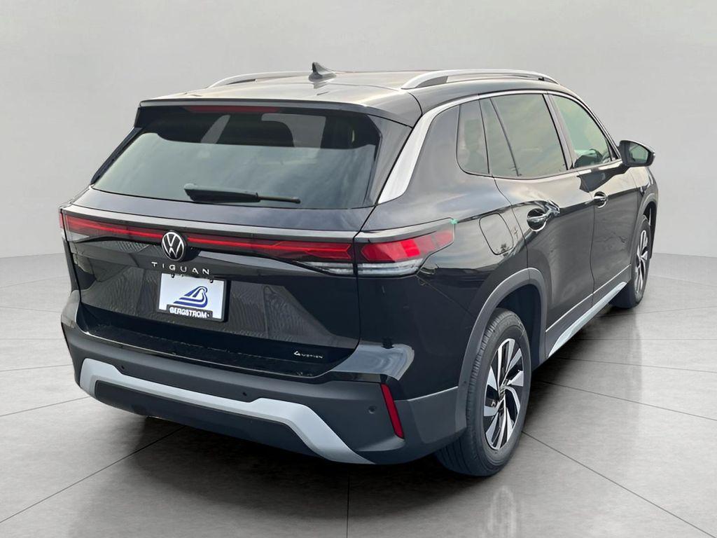 new 2025 Volkswagen Tiguan car, priced at $31,175