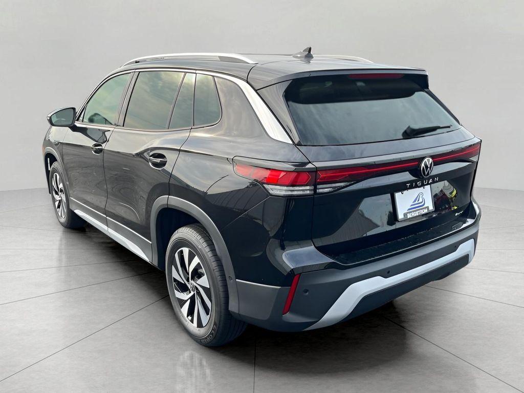 new 2025 Volkswagen Tiguan car, priced at $31,175