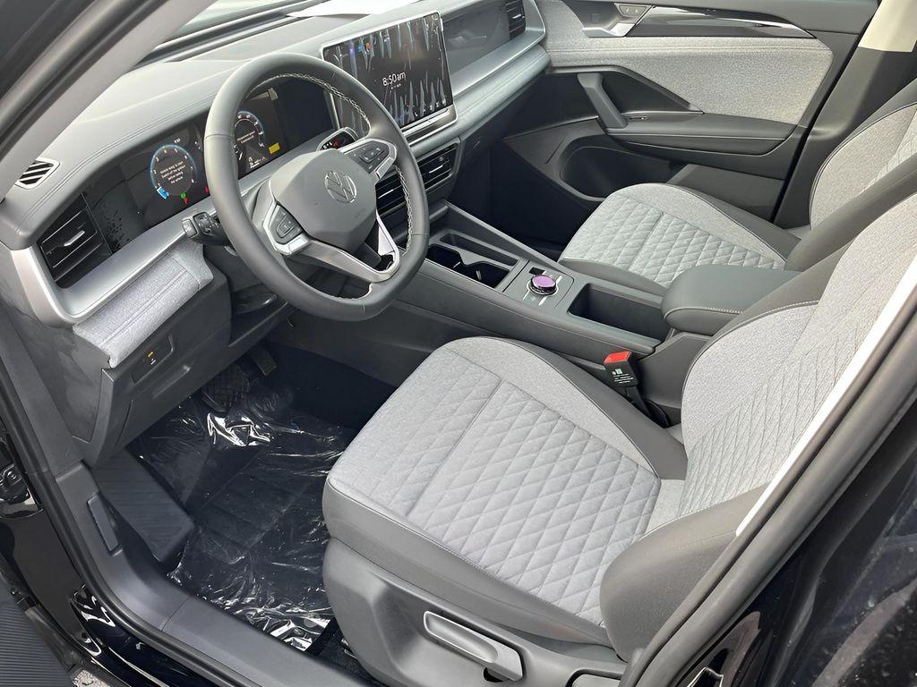 new 2025 Volkswagen Tiguan car, priced at $31,175