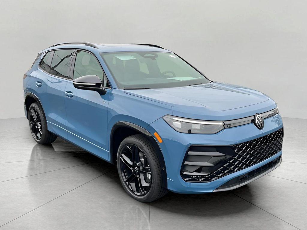 new 2025 Volkswagen Tiguan car, priced at $38,931