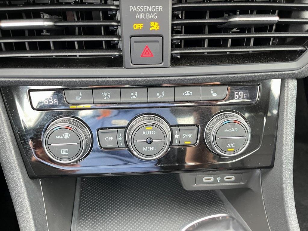 used 2024 Volkswagen Jetta car, priced at $21,391