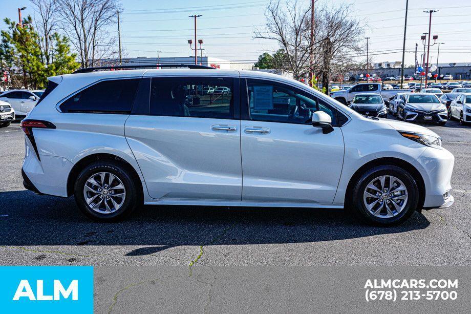 used 2022 Toyota Sienna car, priced at $39,420