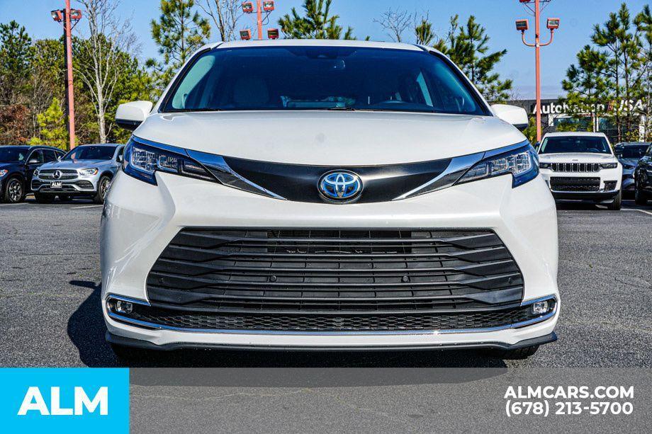 used 2022 Toyota Sienna car, priced at $39,420