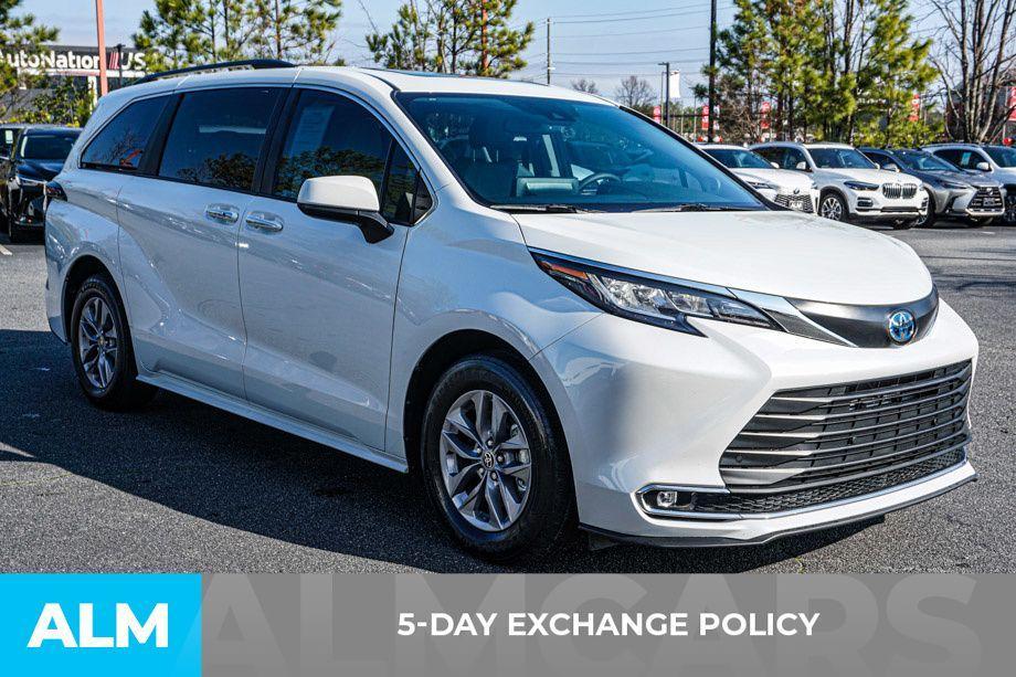 used 2022 Toyota Sienna car, priced at $39,420