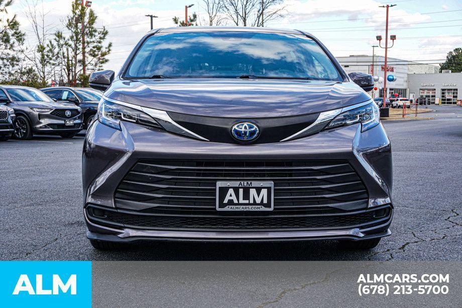 used 2022 Toyota Sienna car, priced at $37,920