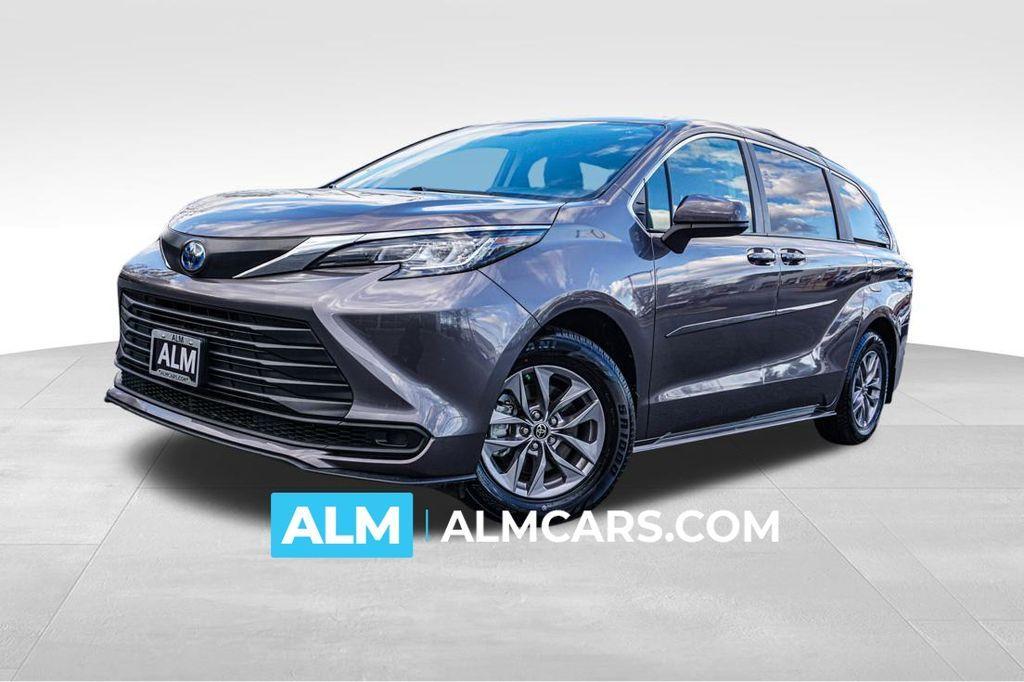 used 2022 Toyota Sienna car, priced at $37,920