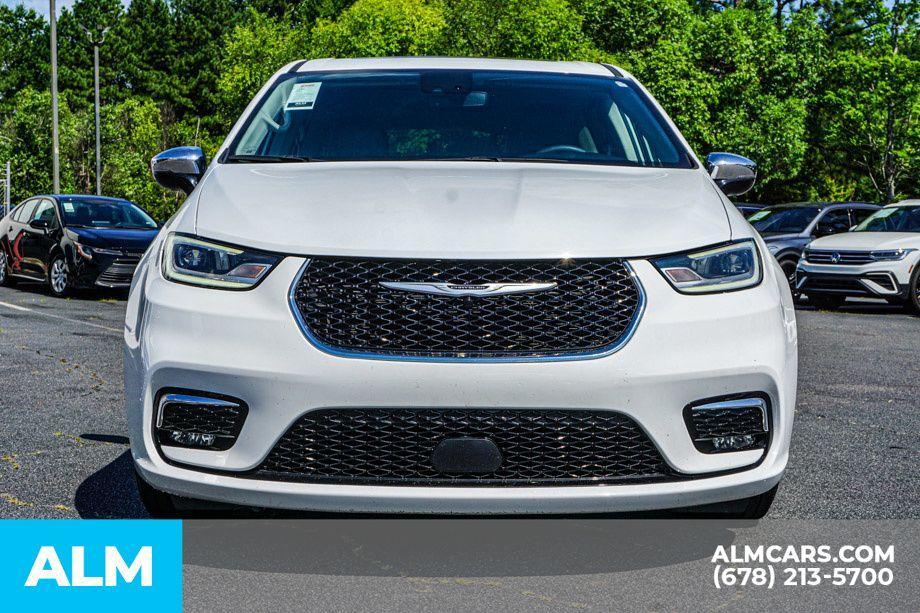 used 2023 Chrysler Pacifica Hybrid car, priced at $26,420
