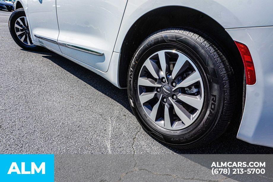 used 2023 Chrysler Pacifica Hybrid car, priced at $26,420