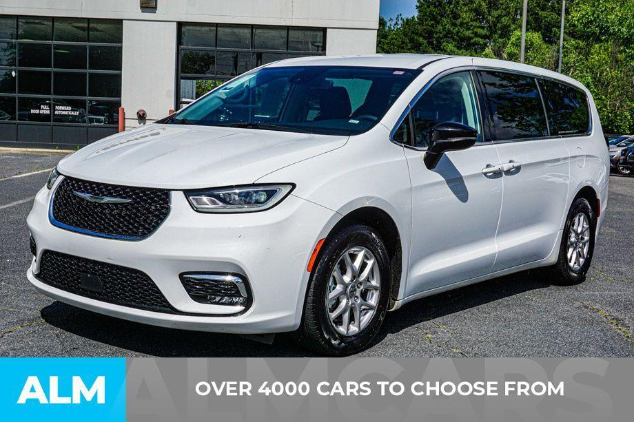 used 2024 Chrysler Pacifica car, priced at $26,920