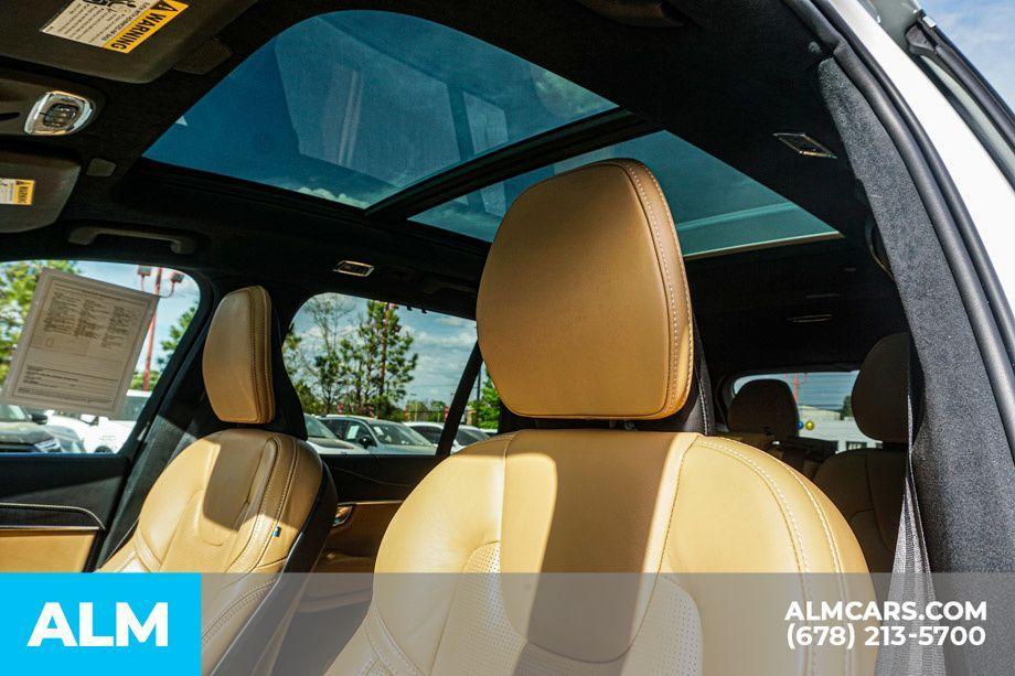 used 2022 Volvo XC90 car, priced at $35,420