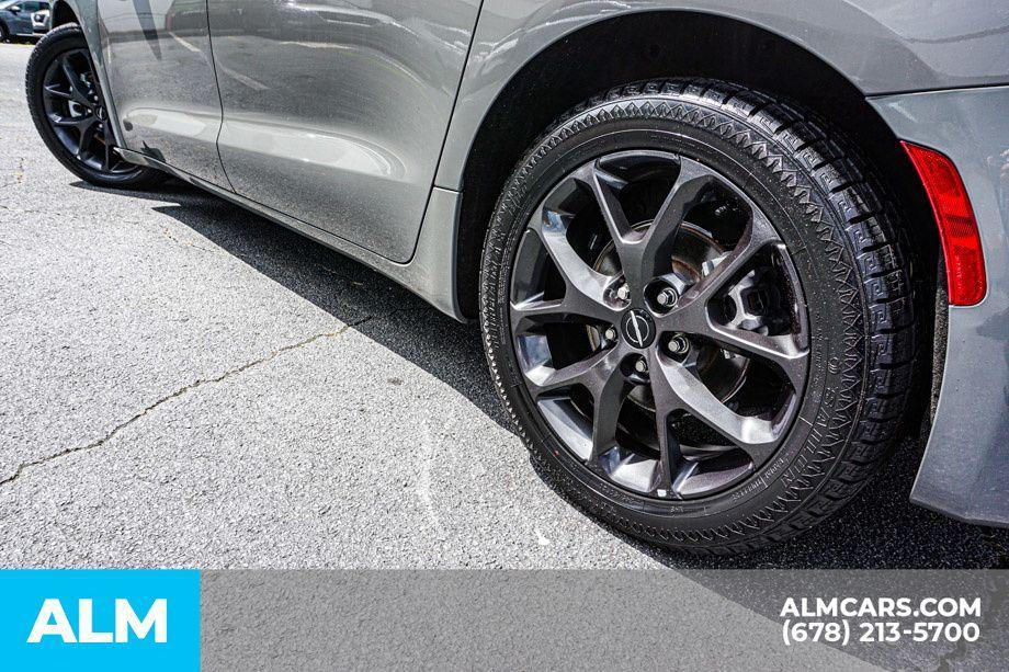 used 2022 Chrysler Pacifica car, priced at $22,920