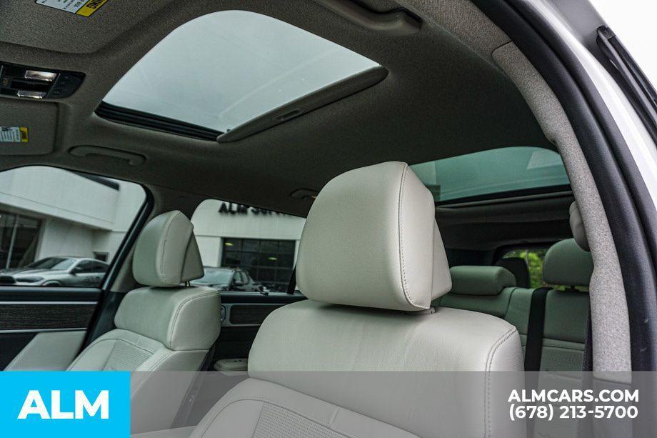 used 2024 Hyundai Santa Fe car, priced at $33,960