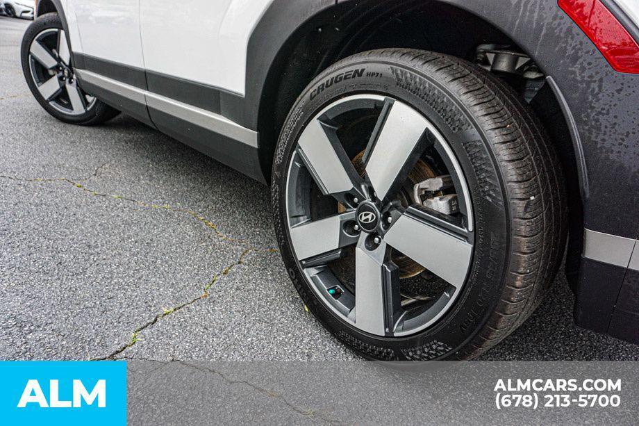 used 2024 Hyundai Santa Fe car, priced at $33,960