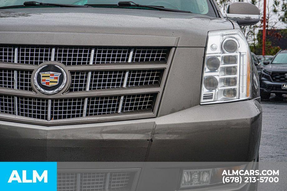 used 2013 Cadillac Escalade ESV car, priced at $14,920