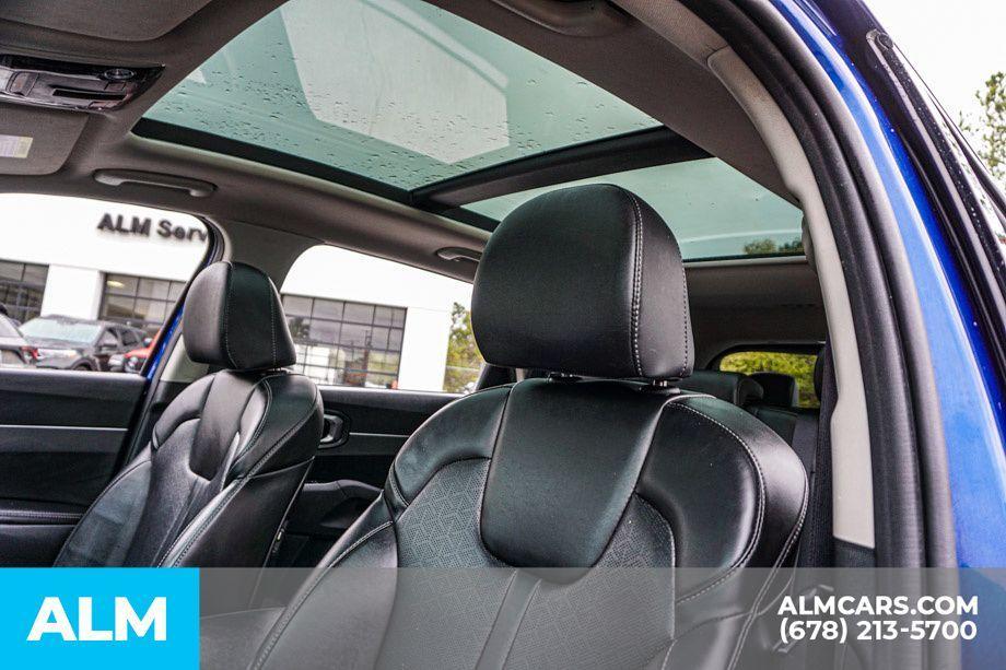 used 2023 Kia Sorento car, priced at $21,960