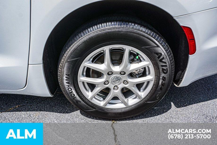 used 2024 Chrysler Pacifica car, priced at $26,420