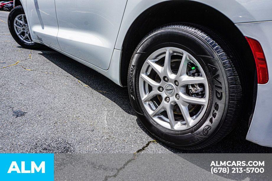 used 2024 Chrysler Pacifica car, priced at $26,420