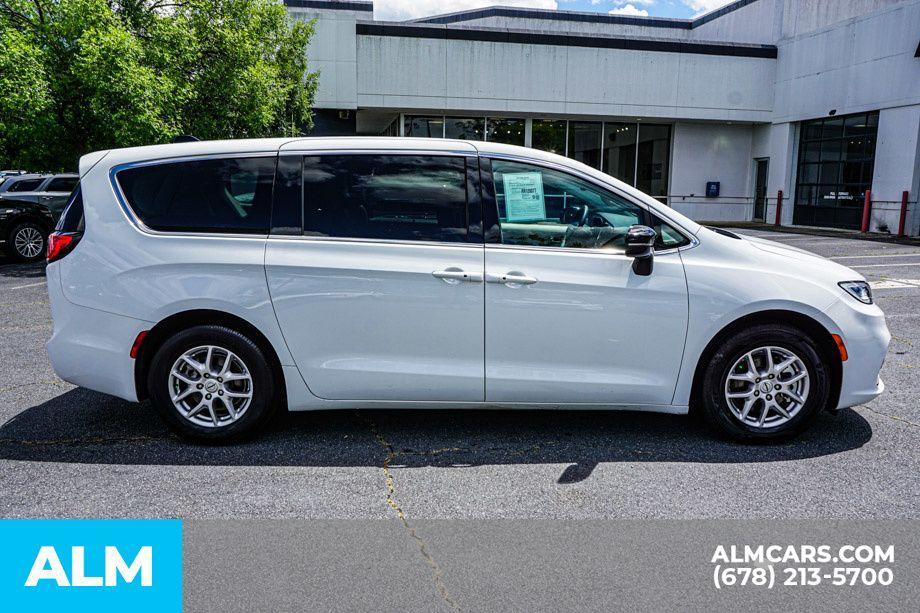 used 2024 Chrysler Pacifica car, priced at $26,420