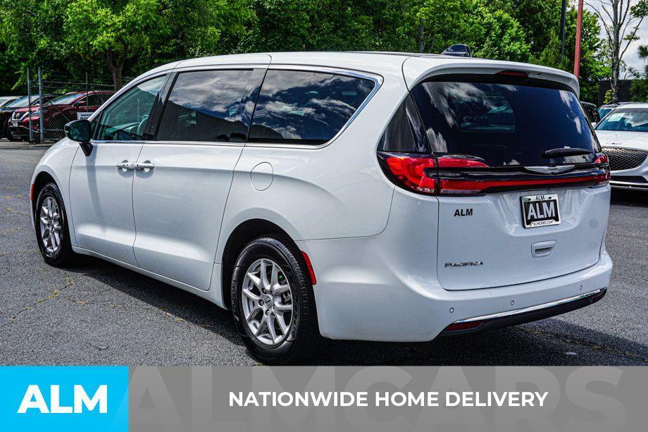 used 2024 Chrysler Pacifica car, priced at $26,420