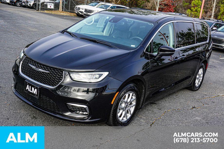 used 2023 Chrysler Pacifica car, priced at $23,420