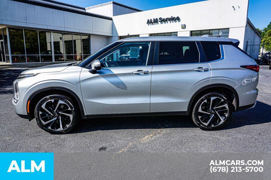 used 2024 Mitsubishi Outlander car, priced at $24,420