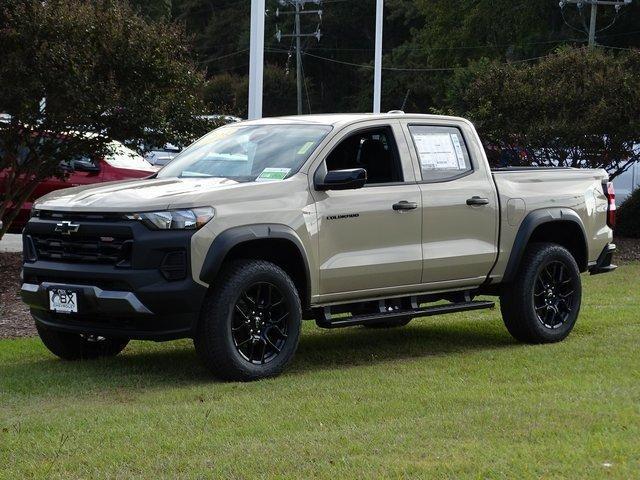 new 2024 Chevrolet Colorado car, priced at $45,635