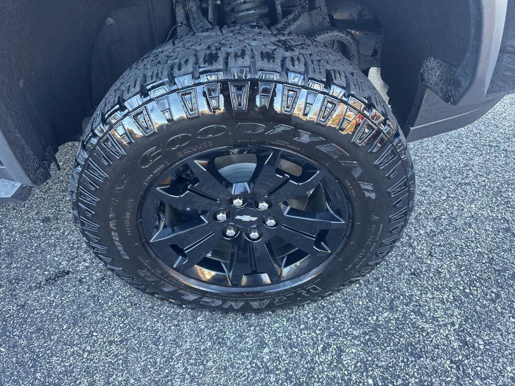 used 2022 Chevrolet Colorado car, priced at $37,777