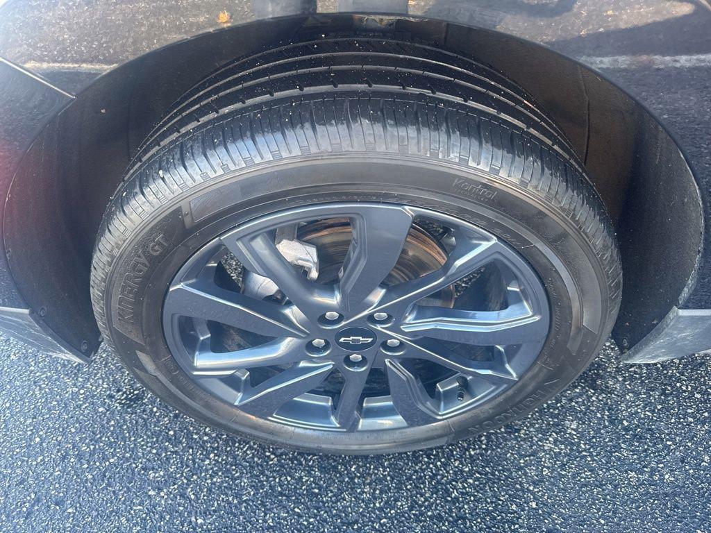 used 2024 Chevrolet Equinox car, priced at $27,156