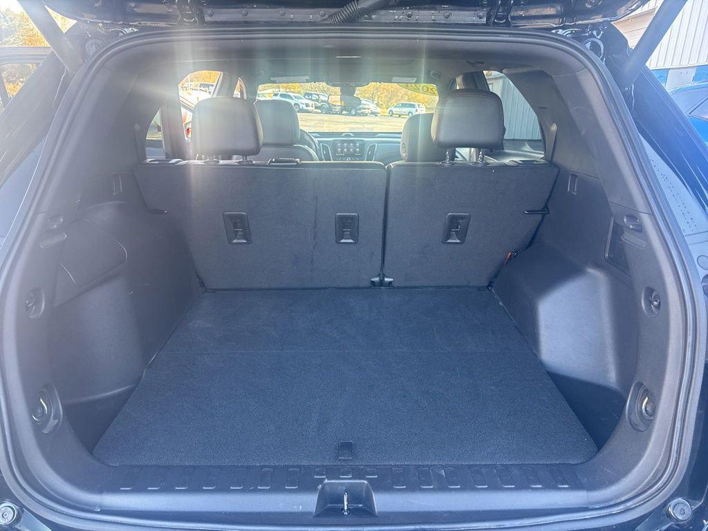 used 2024 Chevrolet Equinox car, priced at $27,156